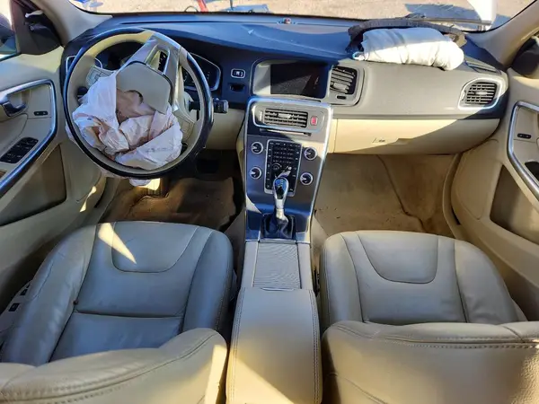 YV1612TKXG2391280 2016 VOLVO S60 - Image 8
