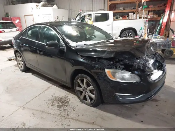 YV1612TKXG2391800 2016 VOLVO S60 - Image 1