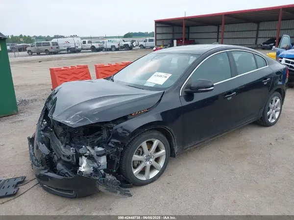 YV1612TKXG2399394 2016 VOLVO S60 - Image 2