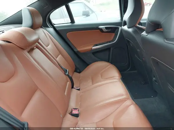 YV1612TKXG2399394 2016 VOLVO S60 - Image 8