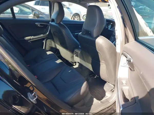 YV1612TKXG2411382 2016 VOLVO S60 - Image 8
