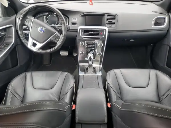 YV1902TP8G2396442 2016 VOLVO S60 - Image 8