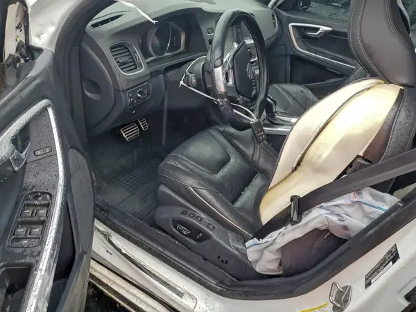YV1902TS5G2393566 2016 VOLVO S60 - Image 8