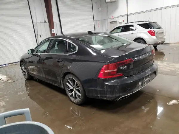 YV1A22MK0H1012722 2017 VOLVO S90 - Image 2
