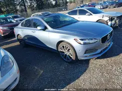 YV1A22MK0H1014633 2017 VOLVO S90