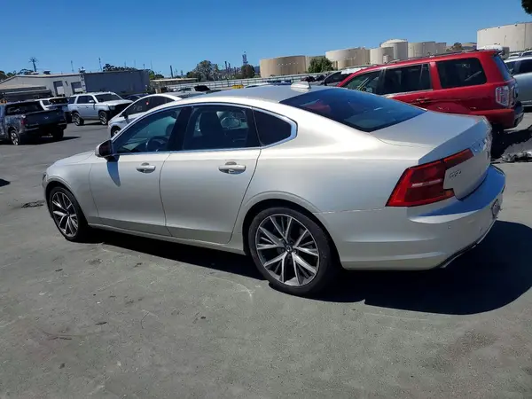 YV1A22MK0H1016091 2017 VOLVO S90 - Image 2
