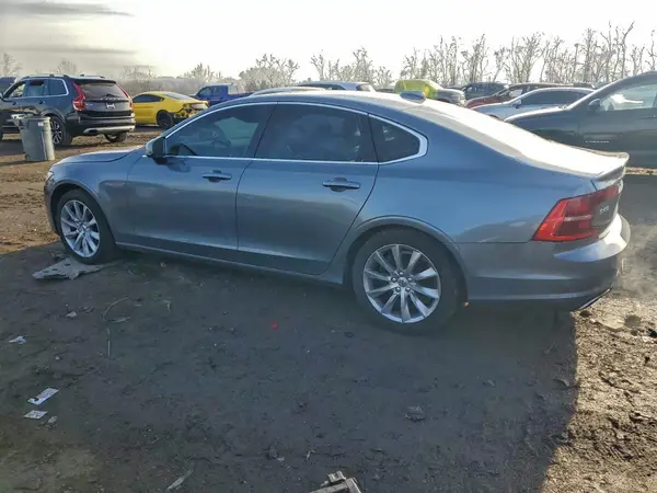 YV1A22MK1H1015953 2017 VOLVO S90 - Image 2