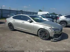 YV1A22MK2H1011765 2017 VOLVO S90