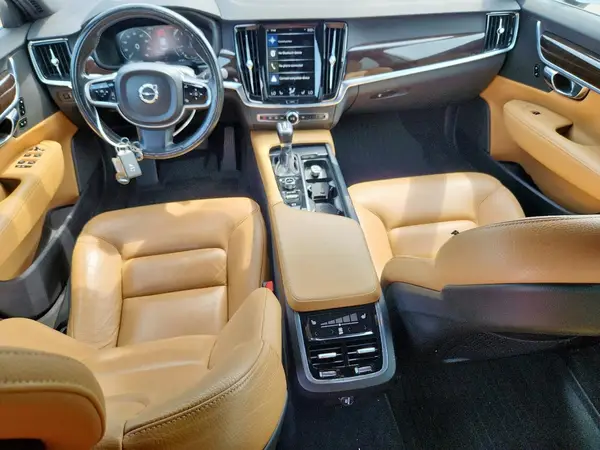 YV1A22MK3H1013153 2017 VOLVO S90 - Image 8
