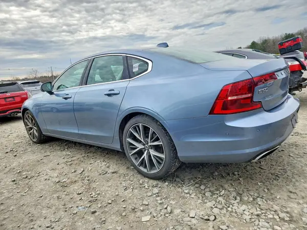 YV1A22MK3H1014769 2017 VOLVO S90 - Image 2