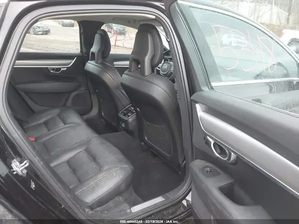 YV1A22MK4H1003960 2017 VOLVO S90 - Image 8