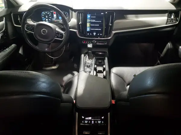YV1A22MK6H1003894 2017 VOLVO S90 - Image 8