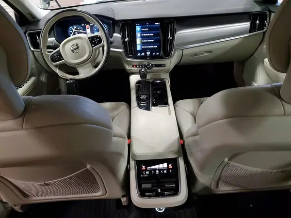YV1A22MK6H1005340 2017 VOLVO S90 - Image 8