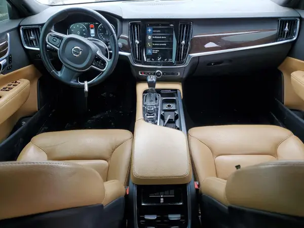 YV1A22MK6H1011610 2017 VOLVO S90 - Image 8