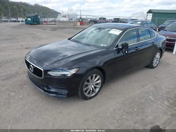 YV1A22MK7H1003600 2017 VOLVO S90 - Image 2