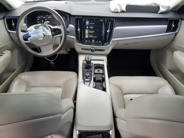 YV1A22MK7H1003810 2017 VOLVO S90 - Image 8