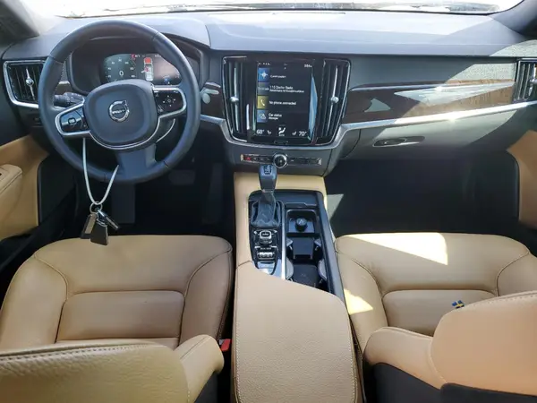 YV1A22MK7H1015228 2017 VOLVO S90 - Image 8