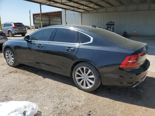 YV1A22MK8H1004500 2017 VOLVO S90 - Image 2