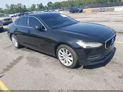 YV1A22MK8H1005856 2017 VOLVO S90