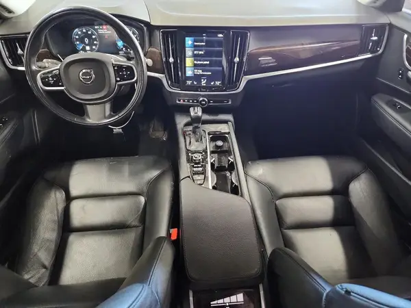 YV1A22MK8H1013729 2017 VOLVO S90 - Image 8