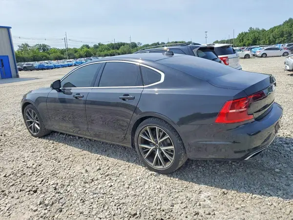 YV1A22MK8H1017165 2017 VOLVO S90 - Image 2