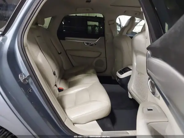 YV1A22MK9H1005302 2017 VOLVO S90 - Image 8