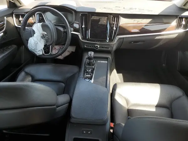 YV1A22MK9H1009947 2017 VOLVO S90 - Image 8