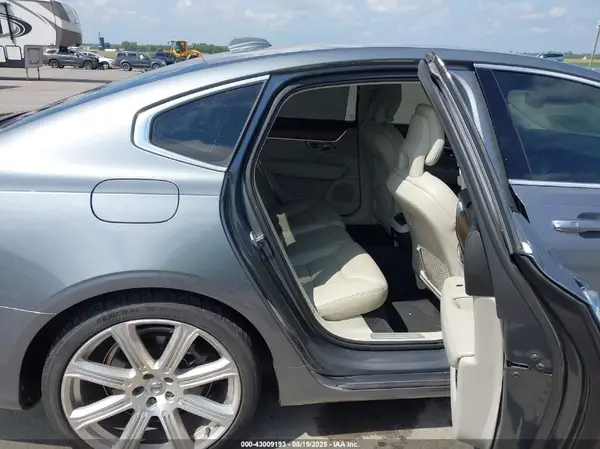 YV1A22ML0H1005925 2017 VOLVO S90 - Image 8