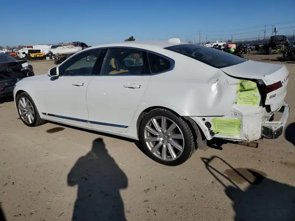 YV1A22ML1H1011409 2017 VOLVO S90 - Image 2