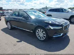 YV1A22ML1H1013905 2017 VOLVO S90