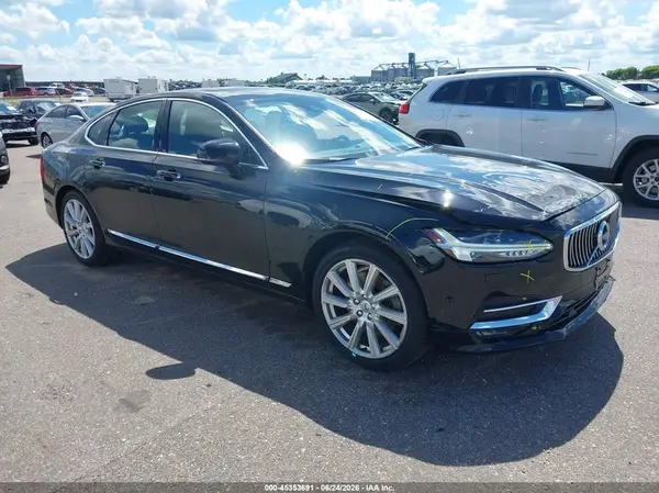 YV1A22ML1H1013905 2017 VOLVO S90 - Image 1