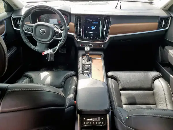 YV1A22ML3H1002940 2017 VOLVO S90 - Image 8