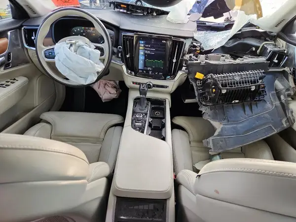YV1A22ML3H1015543 2017 VOLVO S90 - Image 8