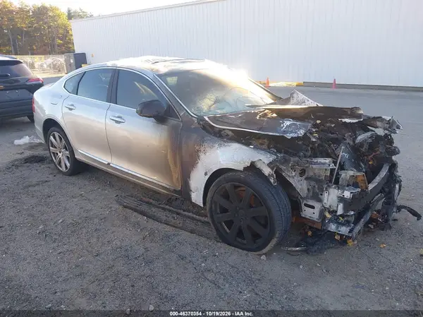YV1A22ML4H1000470 2017 VOLVO S90 - Image 1