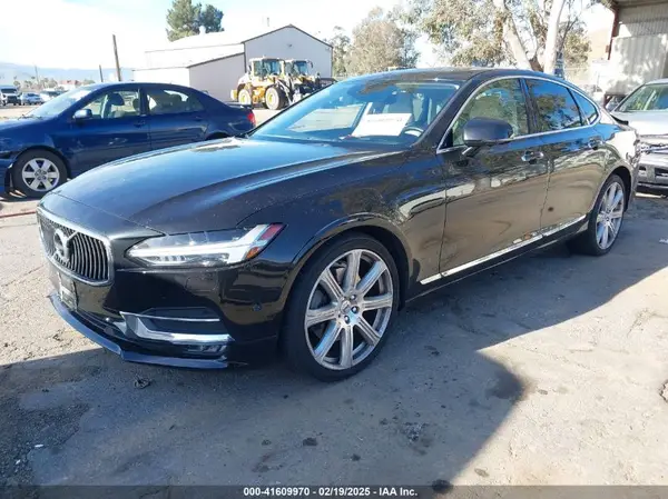 YV1A22ML4H1001070 2017 VOLVO S90 - Image 2