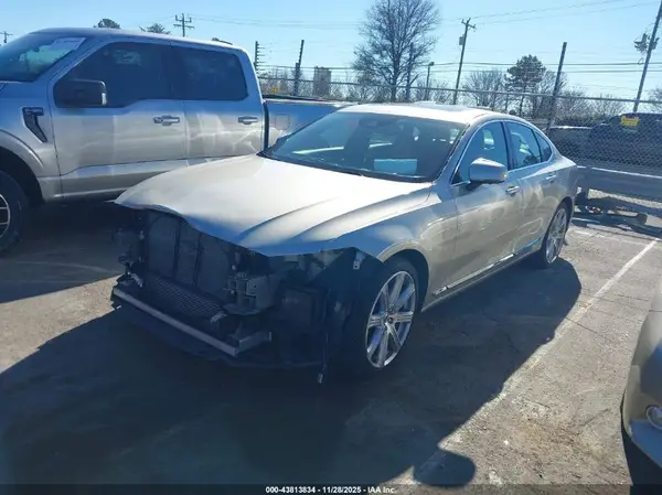 YV1A22ML6H1001734 2017 VOLVO S90 - Image 2