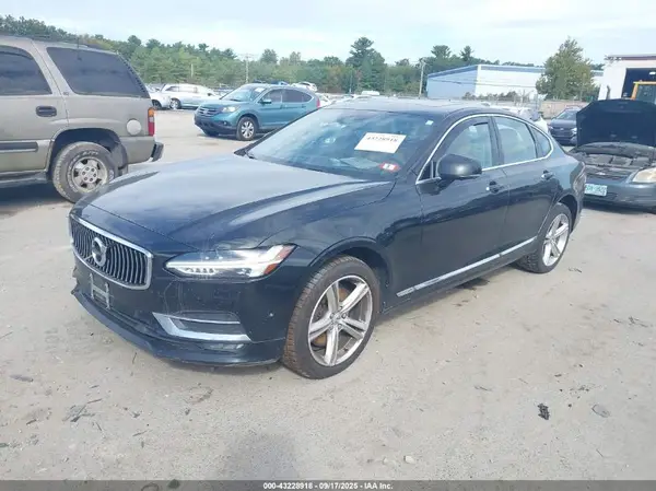 YV1A22ML6H1005914 2017 VOLVO S90 - Image 2