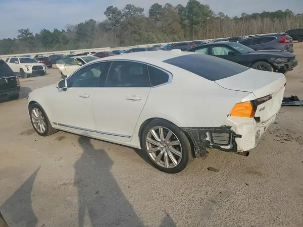 YV1A22ML8H1011617 2017 VOLVO S90 - Image 2