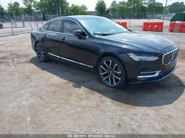 YV1A22ML9H1001081 2017 VOLVO S90 - Image 1