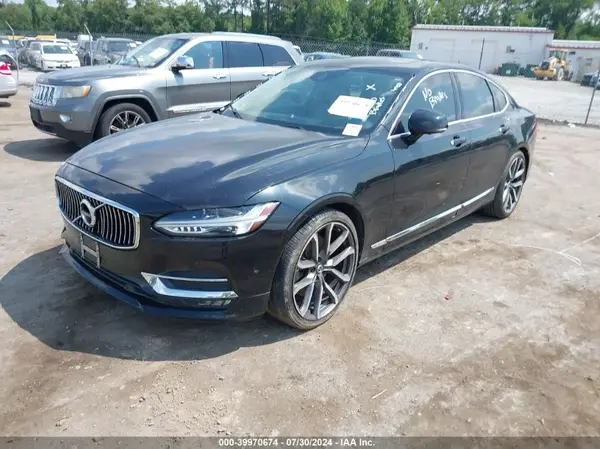 YV1A22ML9H1001081 2017 VOLVO S90 - Image 2