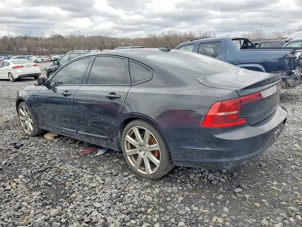 YV1A22ML9H1004398 2017 VOLVO S90 - Image 2