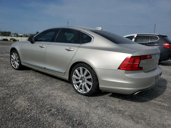 YV1A22ML9H1015840 2017 VOLVO S90 - Image 2