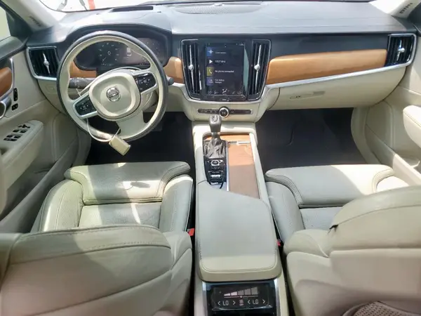 YV1A22MLXH1006290 2017 VOLVO S90 - Image 8