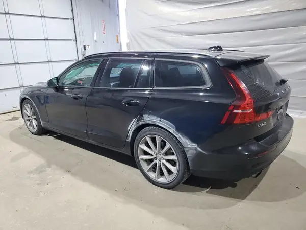 YV1A22SK4K1340428 2019 VOLVO V60 - Image 2