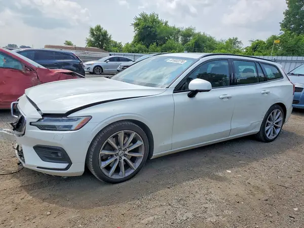 YV1A22SK8K1010534 2019 VOLVO V60 - Image 1