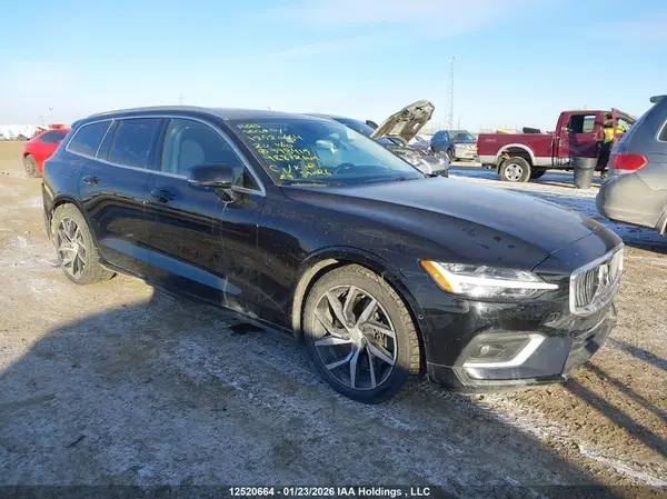 YV1A22SL4L2398415 2020 VOLVO V60 - Image 1