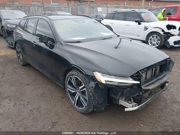 YV1A22SM7N1478809 2022 VOLVO V60 - Image 1