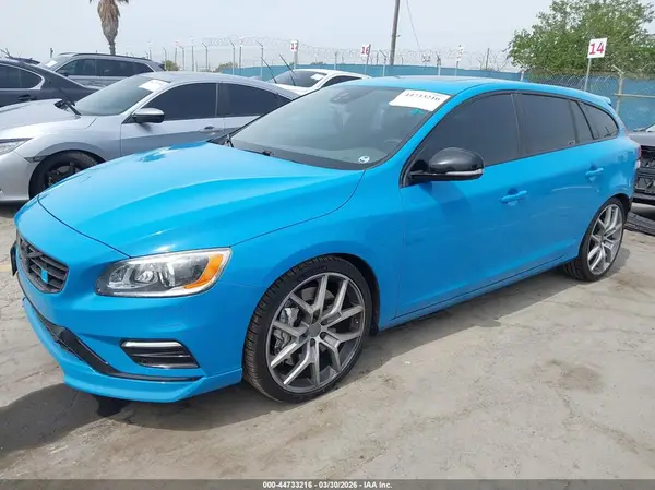 YV1A92SW5G1291973 2016 VOLVO V60 - Image 2