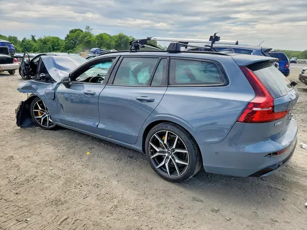 YV1H60EP6P1543696 2023 VOLVO V60 - Image 2