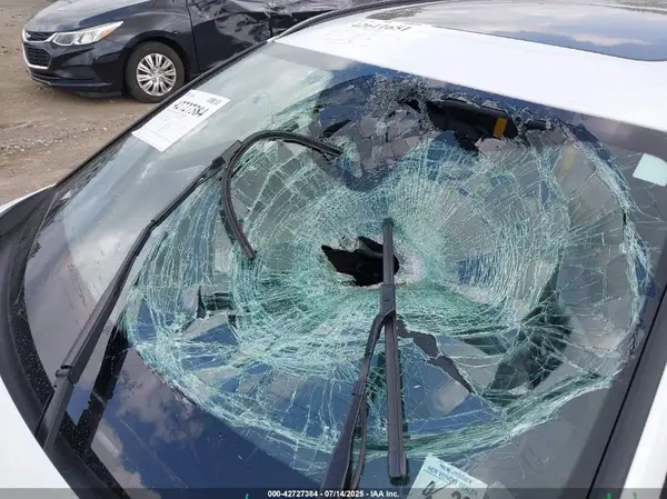 2024 VOLVO V60 auction photo 6